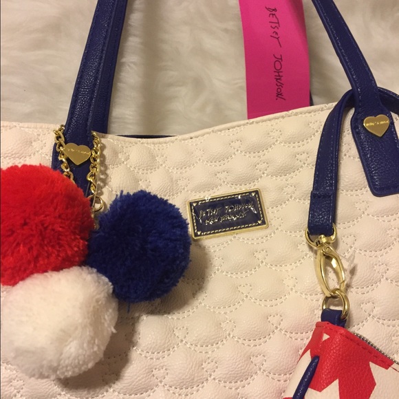 Betsy Johnson purse - Picture 3 of 4