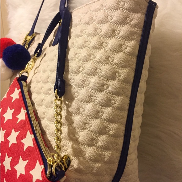 Betsy Johnson purse - Picture 2 of 4