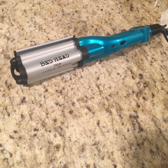 BED HEAD TIGI wave artist