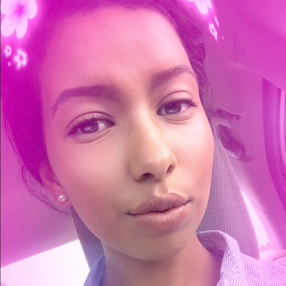 Meet your Posher, Sietina