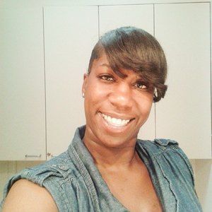 Meet your Posher, Ebonique