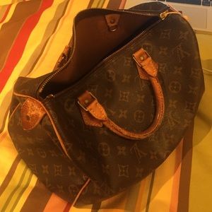 Louis Vuitton Speedy 30