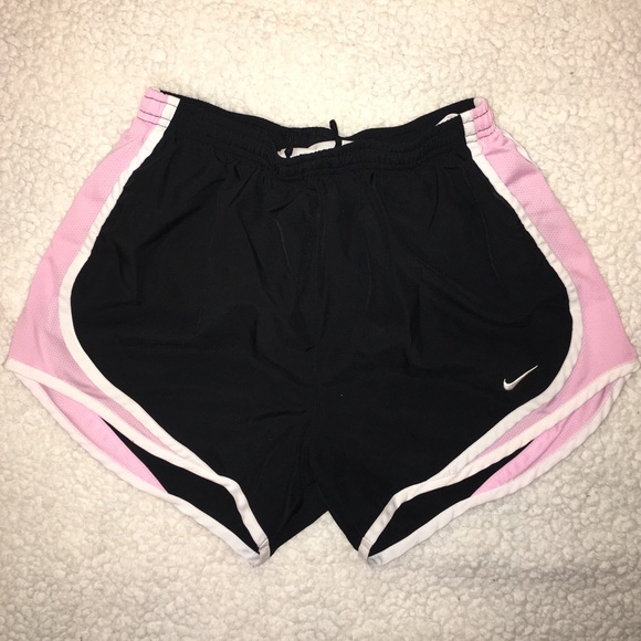 Nike shorts - Picture 4 of 4