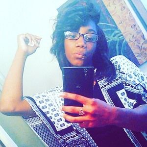 Meet your Posher, Ebony