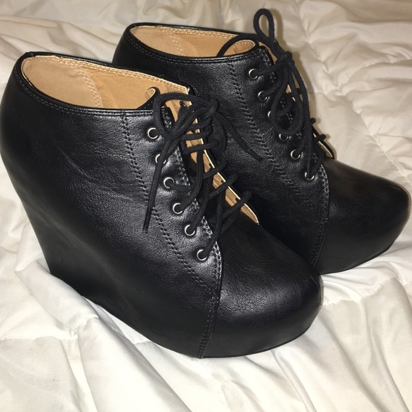 Black Leather Wedge Booties! 🎀