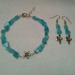 Blue & Flower Bracelet and Earring Set.