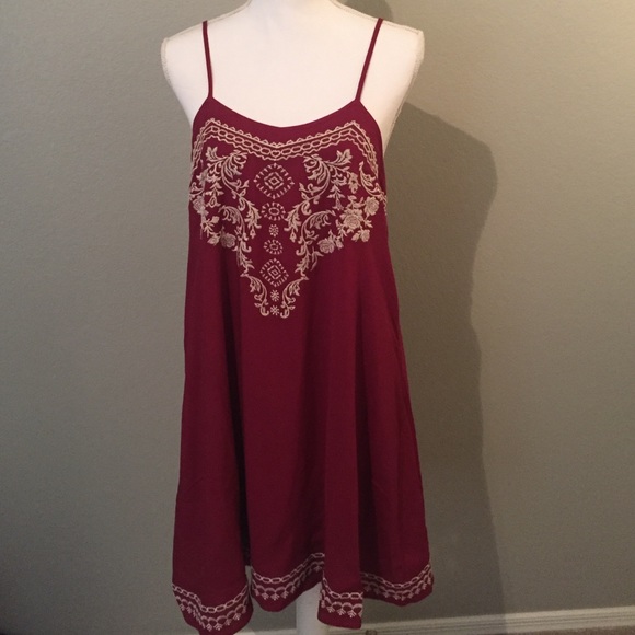 CLOSET CLEAR OUT. Retail raspberry dress - Picture 2 of 4