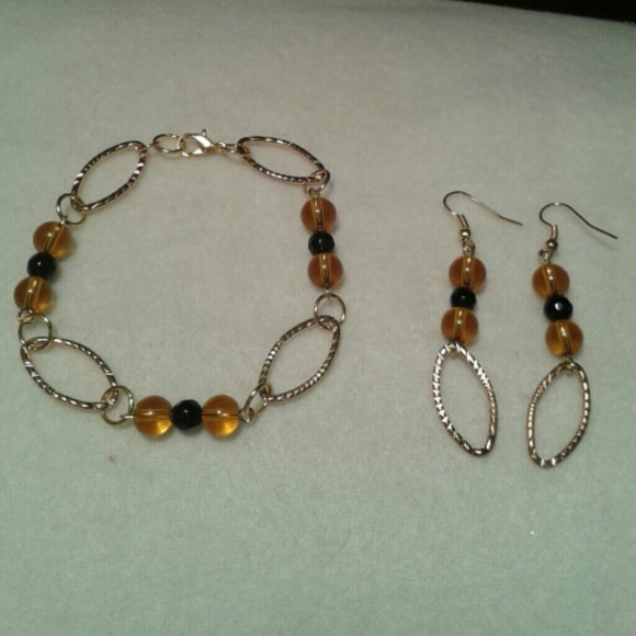 Brown & Black Beads, Bracelet and Earrings Set.