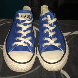 Royal blue converse