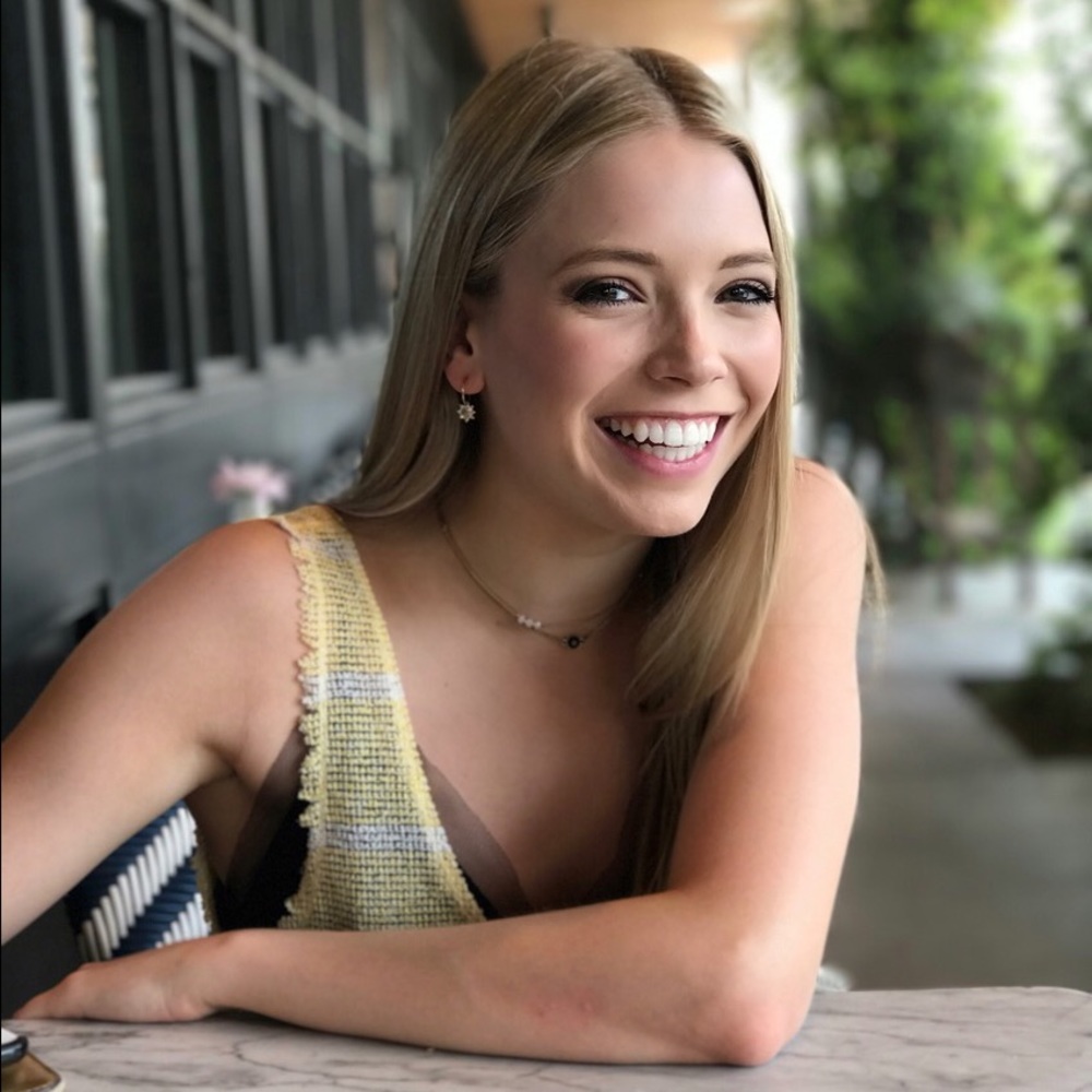 Meet your Posher, Mikala