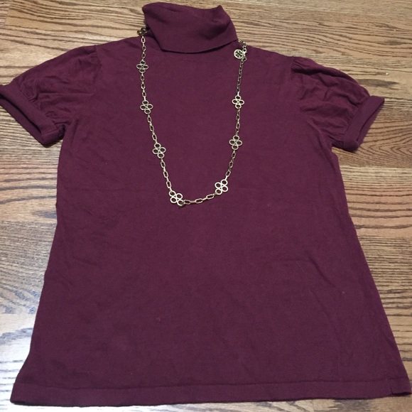 Banana Republic Burgundy Short Sleeve Turtleneck