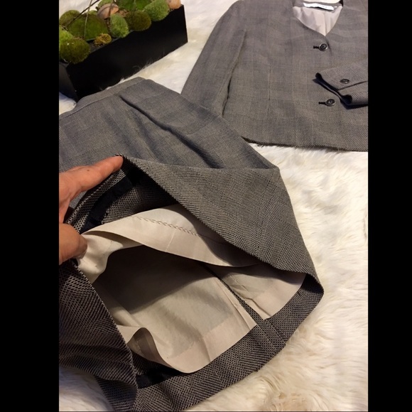 Jacket with skirt - Picture 4 of 4