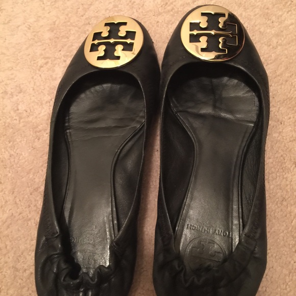 Tory Burch Flats Black with gold size 8.5