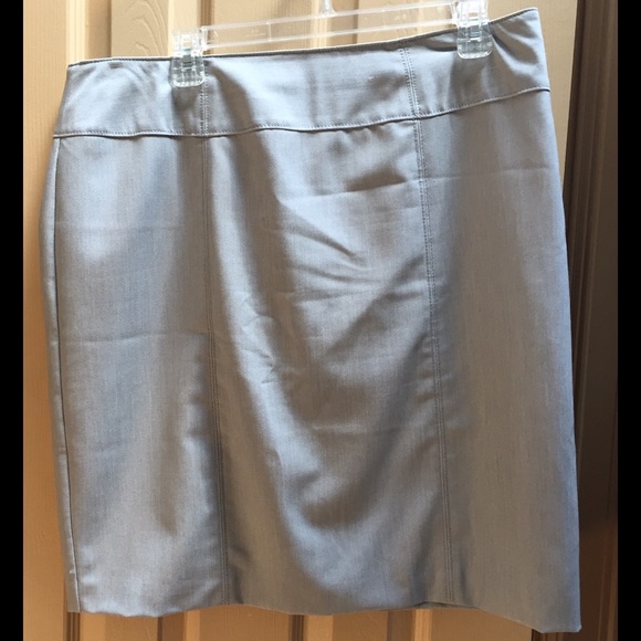 GREY SKIRT MAKE TO GO WITH A SUIT OR A BLOUSE