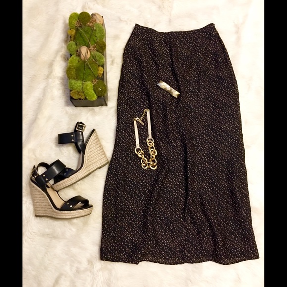 Flowy maxi skirt - Picture 3 of 3