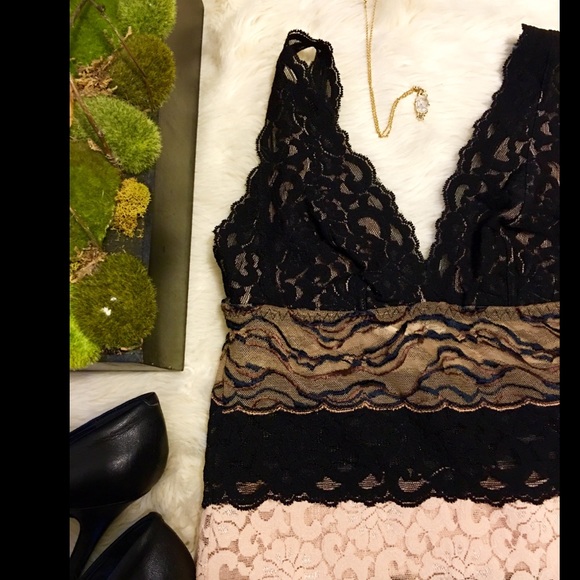 Lace top - Picture 2 of 4