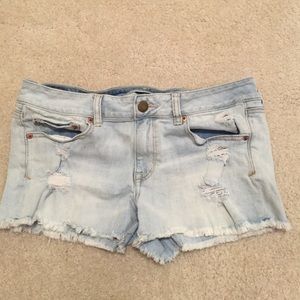 Great condition! AE destroyed denim shorts