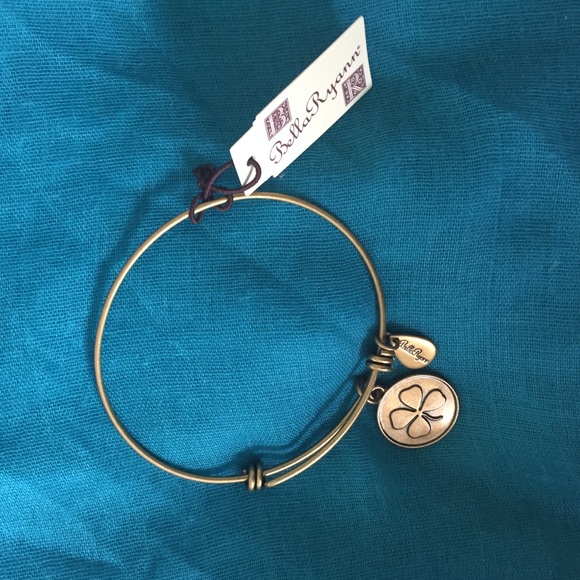 Brand New! Four leaf clover bracelet