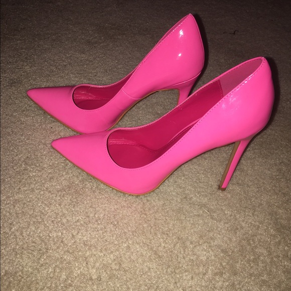 Pink pumps - Picture 2 of 3