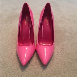 Pink pumps