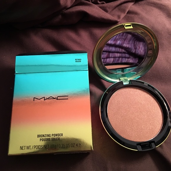 Mac wash n dry NIB LE Refined Golden bronzer