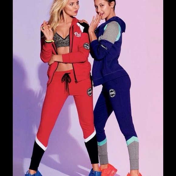 Vs Collegiate Set Xs or S