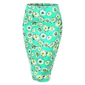 Knee length daisy print skirt size L