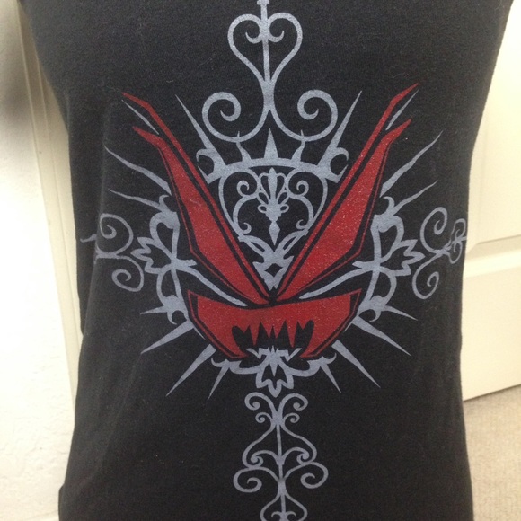 Vampirefreaks Tshirt Vneck Red Graphic Goth Punk - Picture 3 of 8