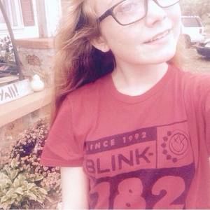 Meet your Posher, Tabitha