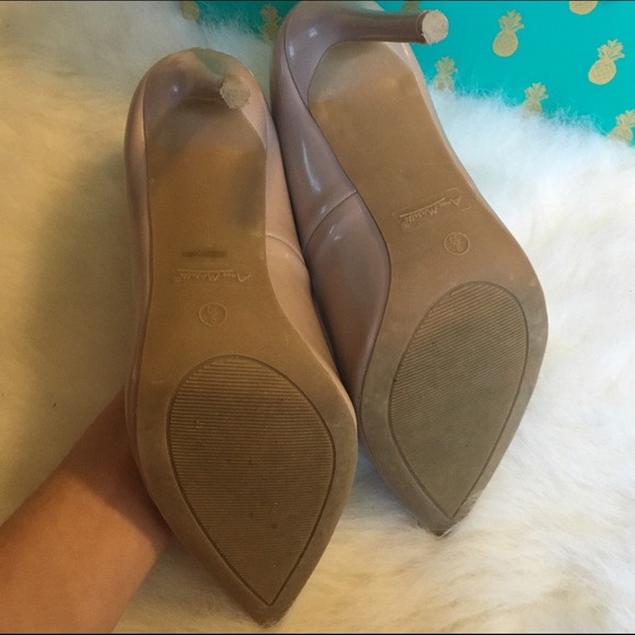 Charlotte Russe Shoes - 9 Nude Pointed Toe Pumps Charlotte Russe Shoes - 9 Nude Pointed Toe Pumps