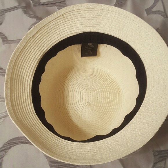 Cloche hat - Picture 2 of 4