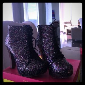 Glitter booties!