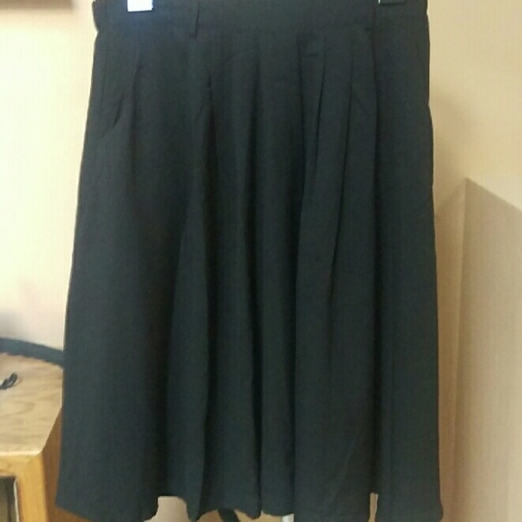 Modcloth Breathtaking Tiger Lilies skirt black XL