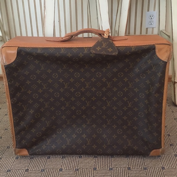 Louis Vuitton suitcase - Picture 2 of 4