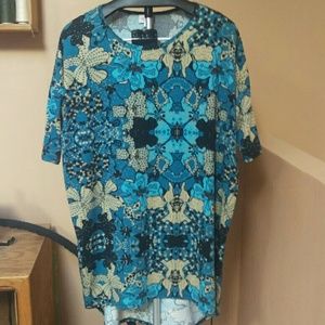 Lularoe Irma tunic shirt size L