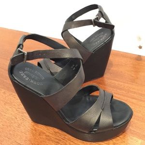 KORK-EASE PLATFORM BLACK SANDALS