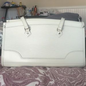 WHITE LOUIS VUITTON BAG