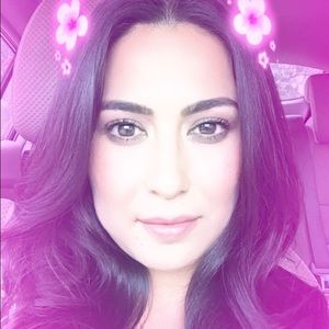 Meet your Posher, Viviana