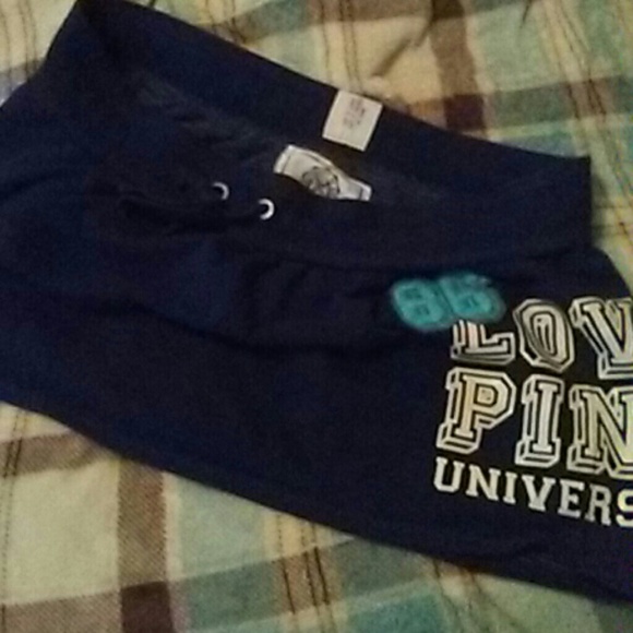 Vspink mini university skirt sz lrg