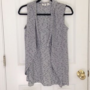 Grey striped sleeve-less cardigan