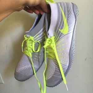 NIKE FREE HYPERFEEL TRAINING SNEAKERS