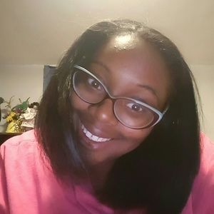 Meet your Posher, Maya