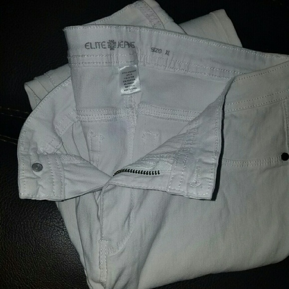 NWOT White skinny Capri pedal pushers - Picture 4 of 4