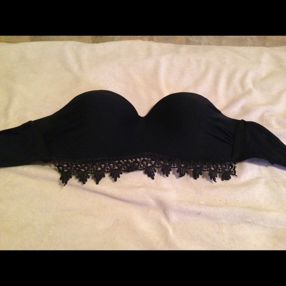 Black push up bikini top