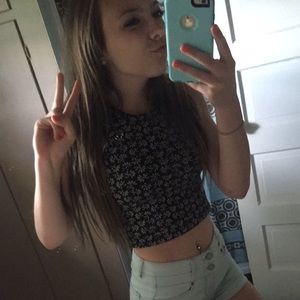 Meet your Posher, Jasmine