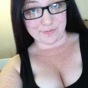 Meet your Posher, Adrienne