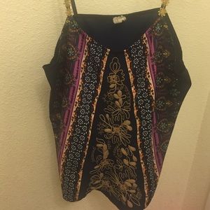 Cute detailed tank top
