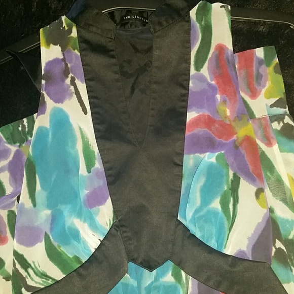 Beautiful satin/ watercolored summer dress - Picture 2 of 4