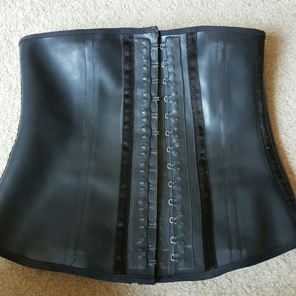 Girly Curves brand waist trainer ?