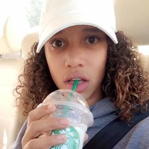 Meet your Posher, Cameron